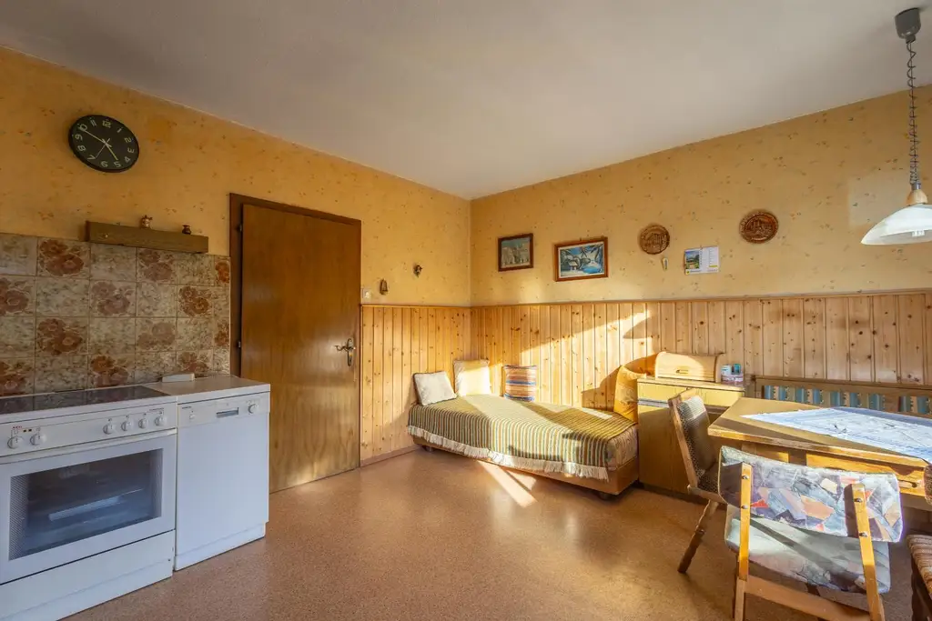 Ein- Zweifamilienhaus mit traumhaften Mittagskogelblick