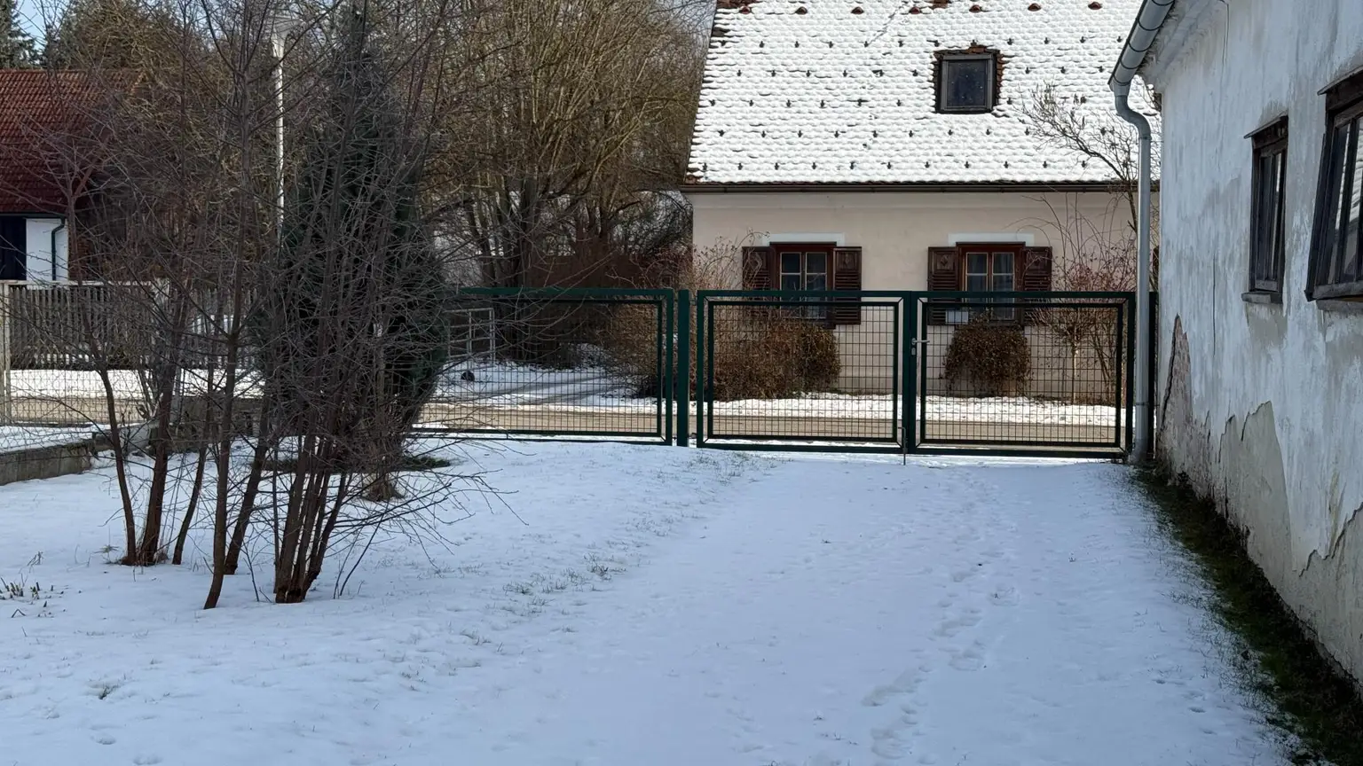 hintere Einfahrtstor