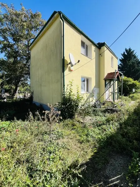 Sanierungsbedürftiges Einfamilienhaus in gefragter Esslinger Siedlungslage