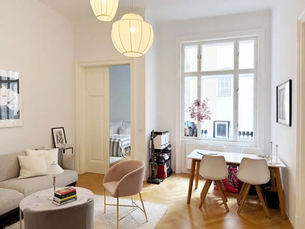 Großzügige 3,5-Zimmer-Wohnung mit Balkon im Herzen von Wien (unmöbliert)