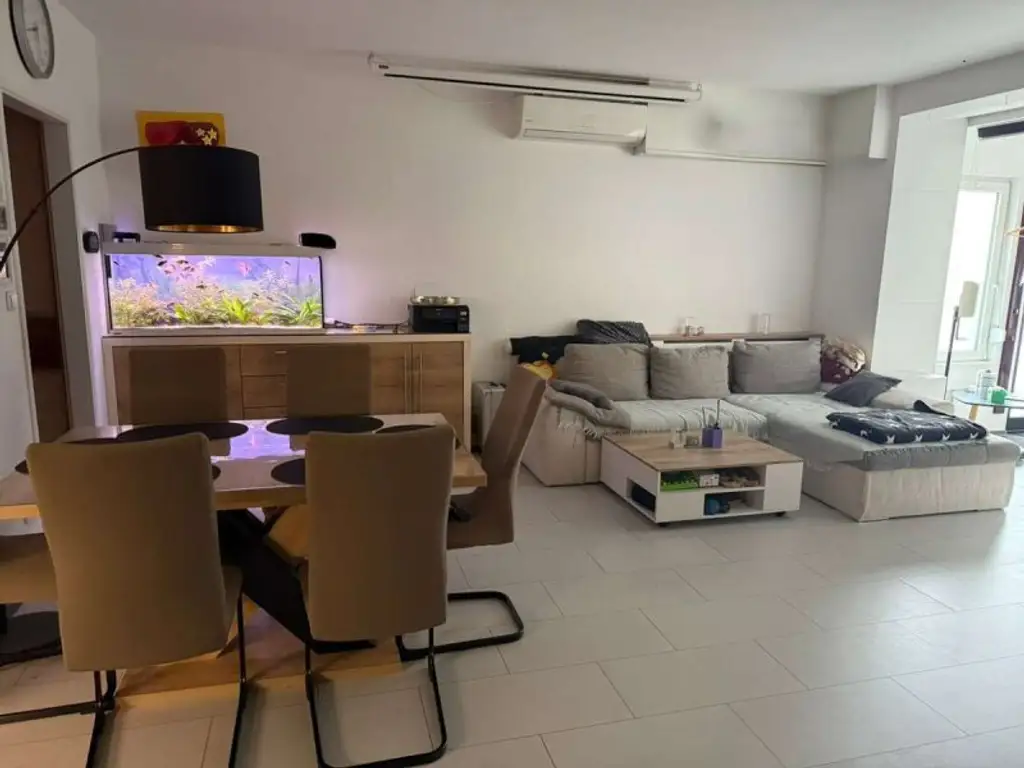 Schöne barrierefreie Gartenwohnung mit 30m² Wintergarten in Stockerau zu verkaufen