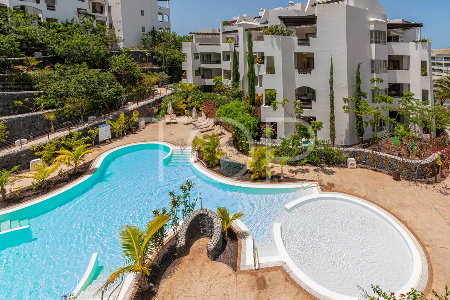 Moderne, geräumige Wohnung mit zwei Schlafzimmern in der Luxusanlage Colinas de los Menceyes, Palm-Mar