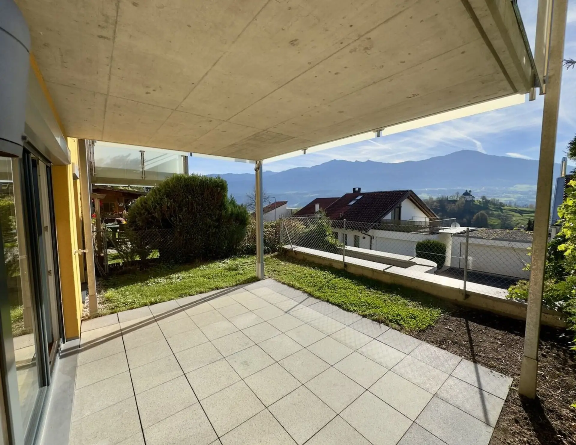 NEU - Komfortable 3-Zimmer-Wohnung mit Terrasse + Gärtchen