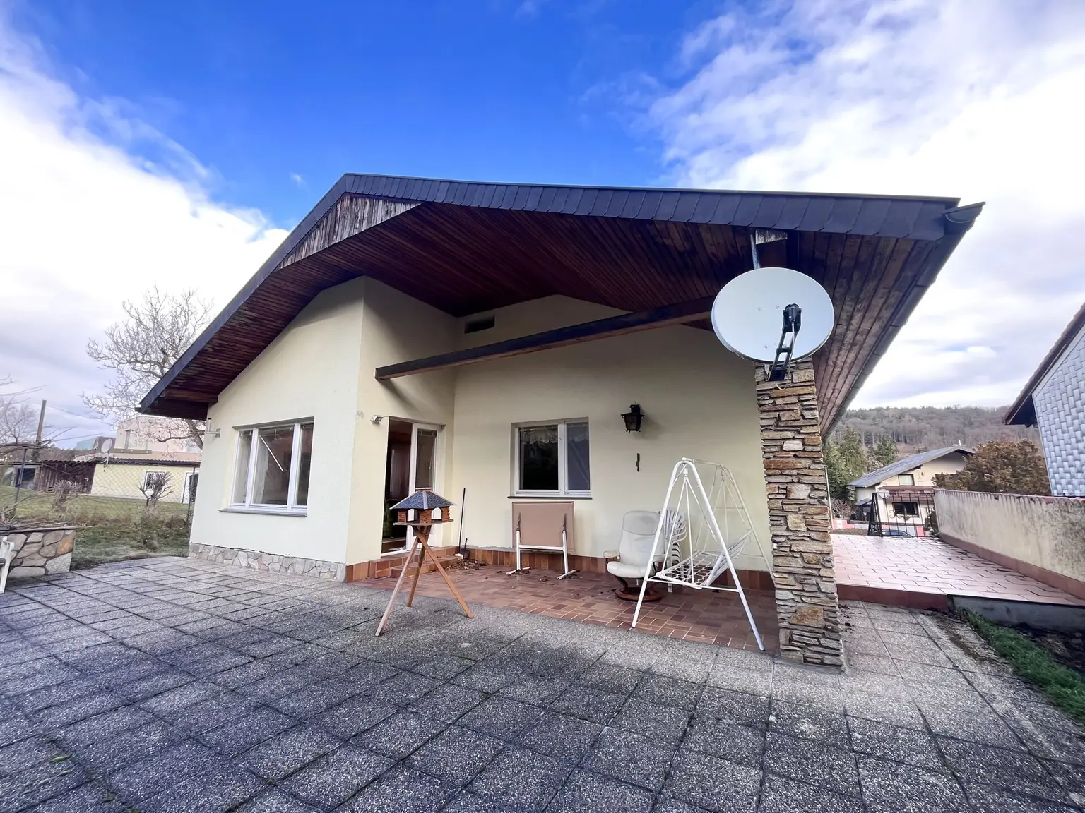 Schönes Einfamilienhaus mit Gartenparadies