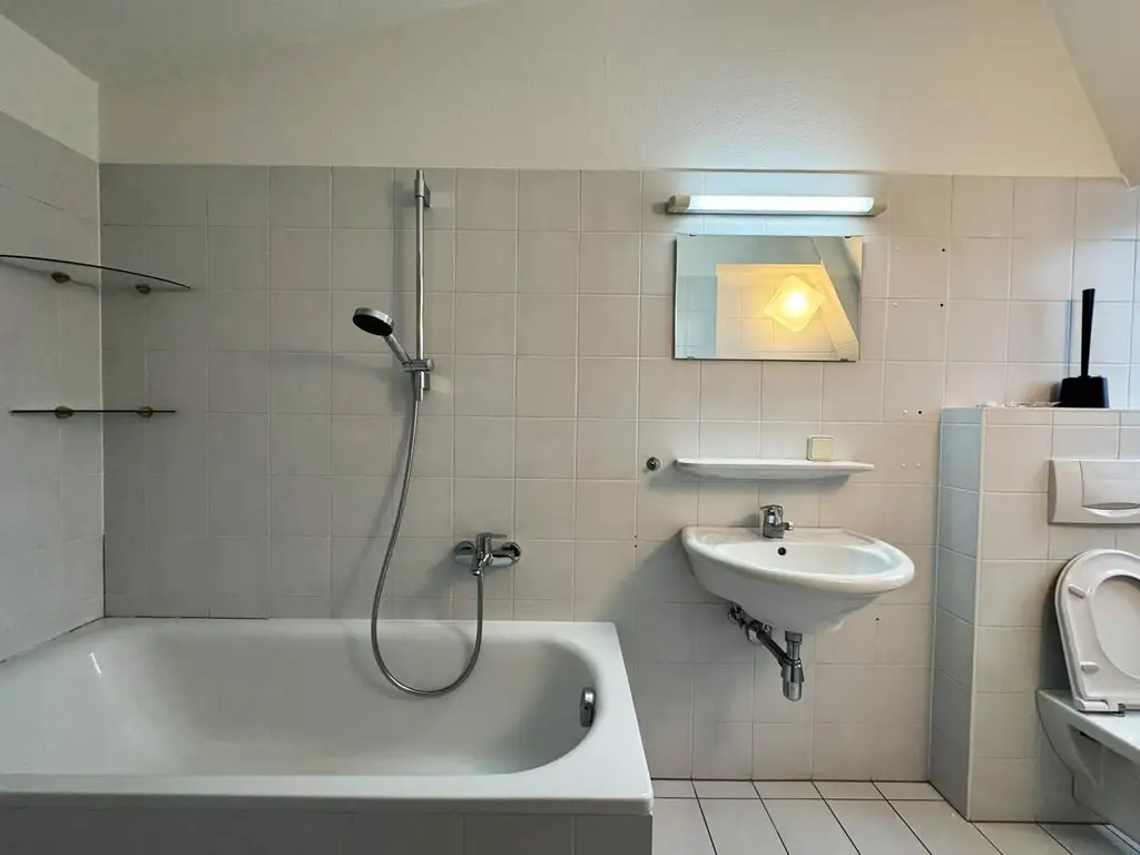 Gepflegte 2-Zimmer-Wohnung Nähe LKH und FH zu vermieten