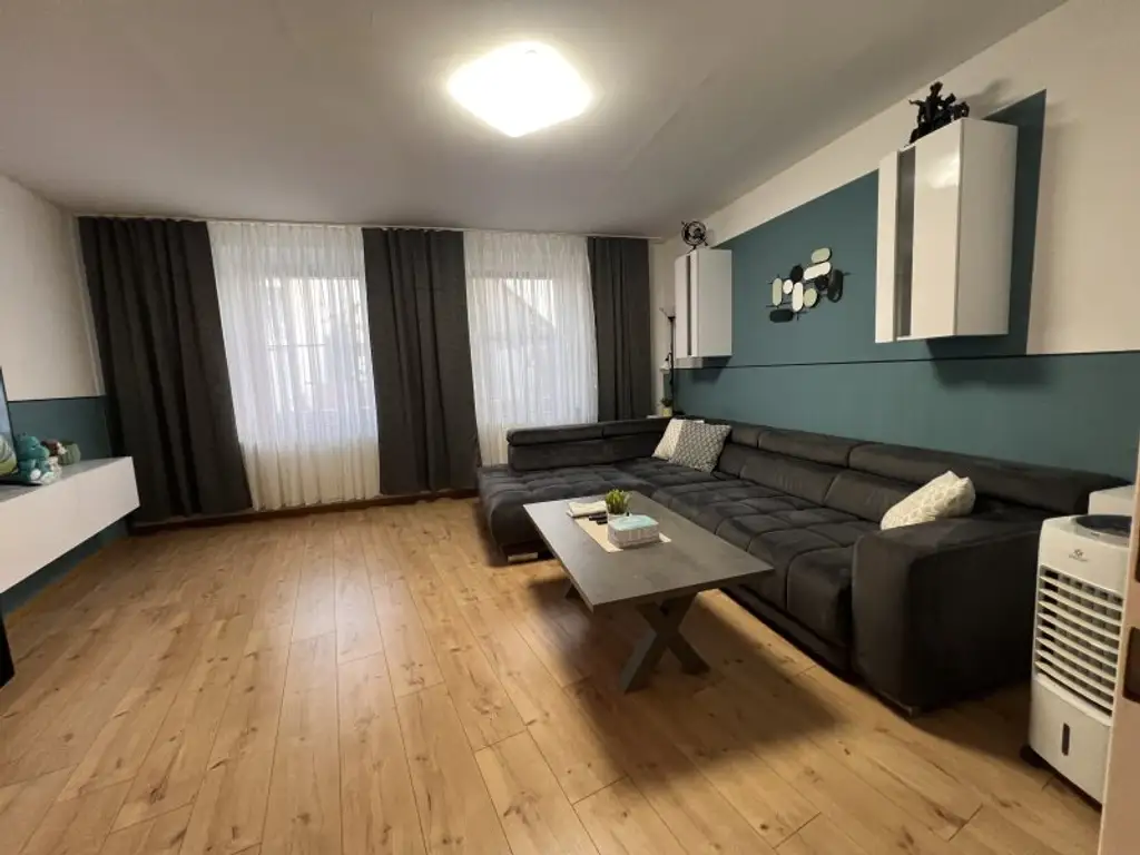 NOTVERKAUF !! Klein-Harras, renoviertes Multifunktionshaus, 30 Minuten von Wien Donaustadt