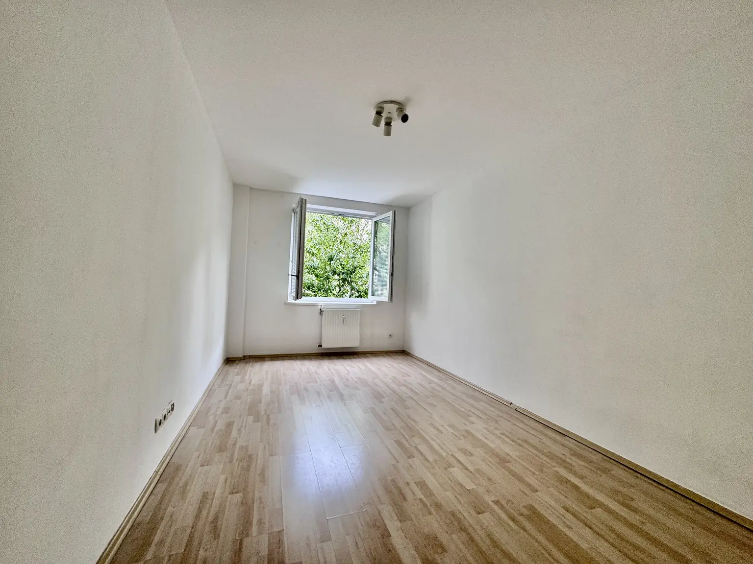 3 ZIMMER NEUBAUWOHNUNG IN RUHELAGE