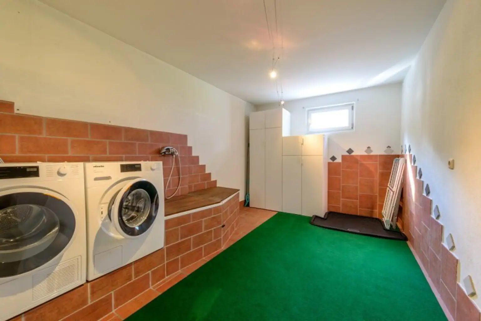 Luxuriöses Wohnhaus in ökologischer Holzbauweise