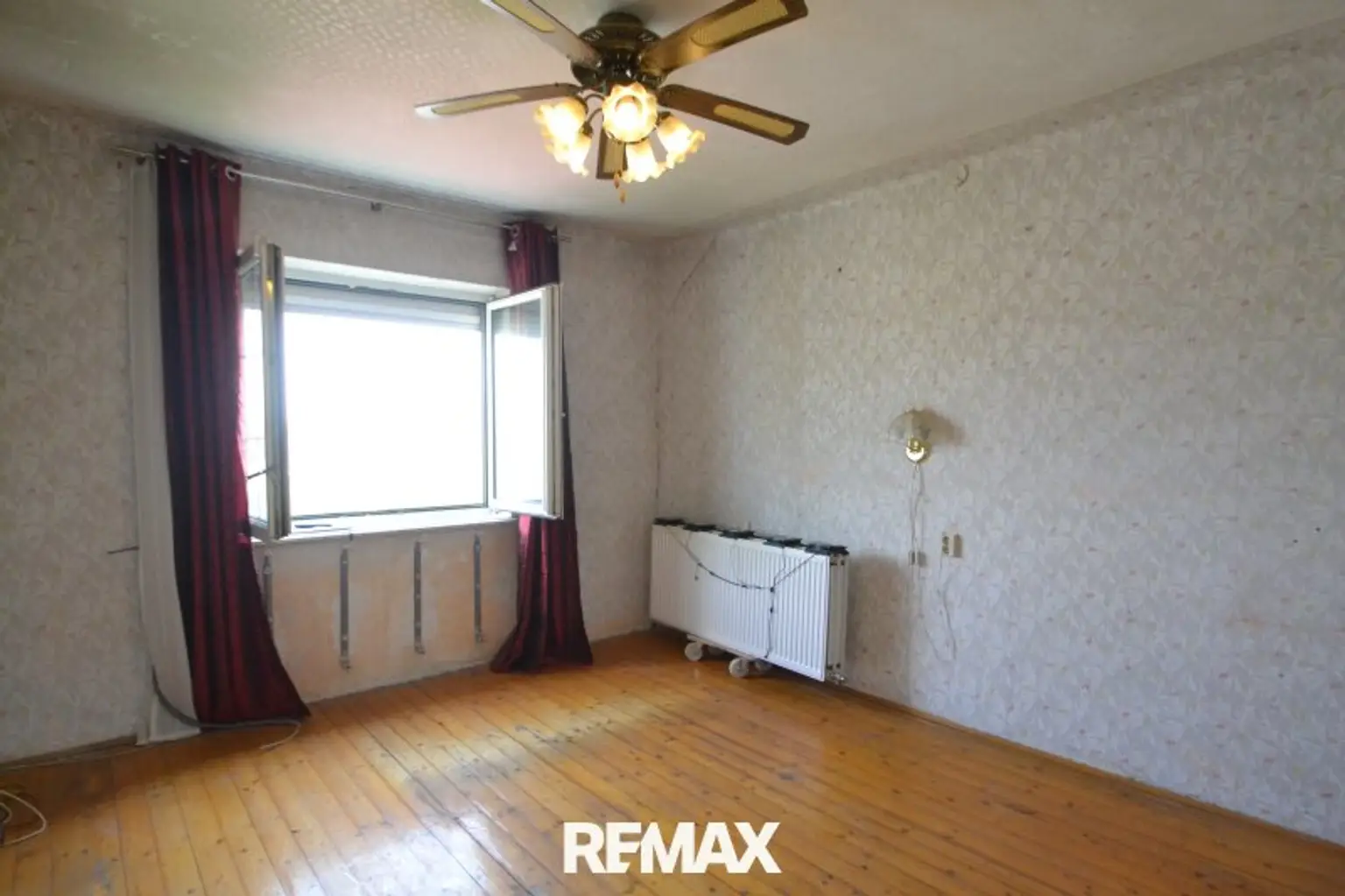 Zimmer im Obergeschoß