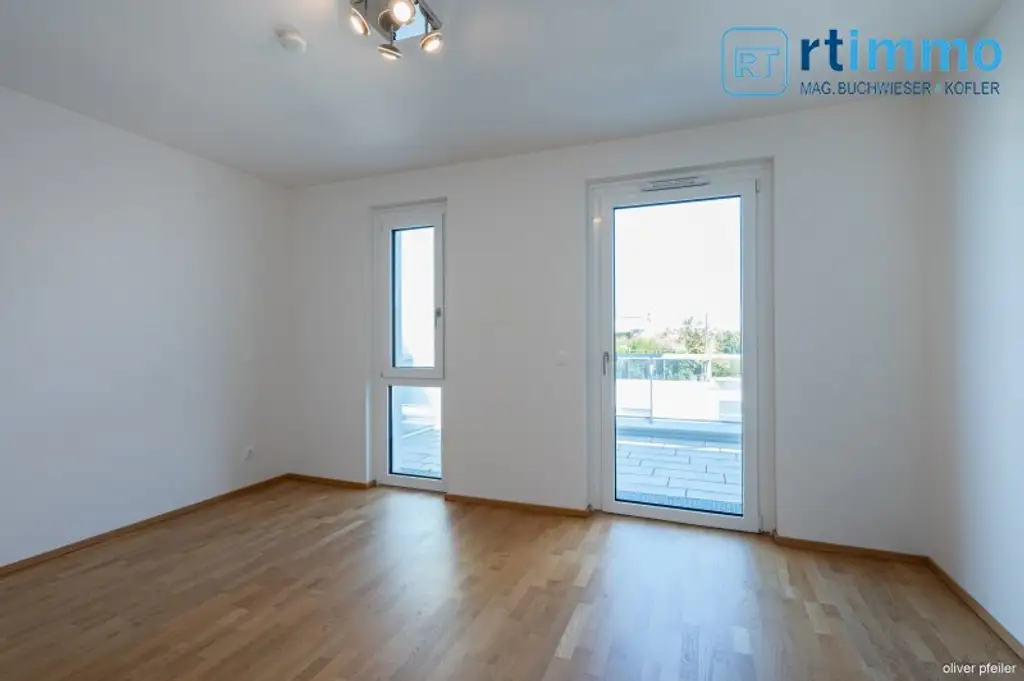 DONAUBLICK: EXKLUSIVER TERRASSENTRAUM MIT OST-WEST-AUSRICHTUNG IN DER KUCHELAU