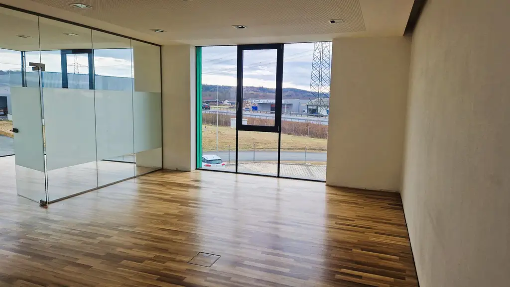 Moderne Büro- Lager und Außenfläche im Gewerbegebiet Markt Allhau zu vermieten