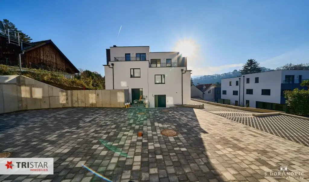 • NEU! • TOP-LAGE • ZIEGELMASSIVHÄUSER • KELLER • ERDGESCHOSS • OBERGESCHOSS • GARTEN • TERRASSE • PKW-STELLPLATZ •