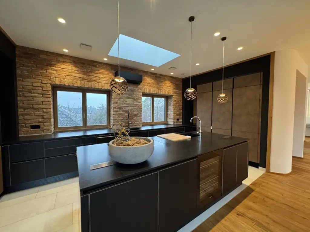 !!!Neuer Preis!!! 999.000,- Euro!!! 4 Zi.-Penthouse mit Sauna, Dampfbad, 2 Terrassen und C-Port für 2 Autos!