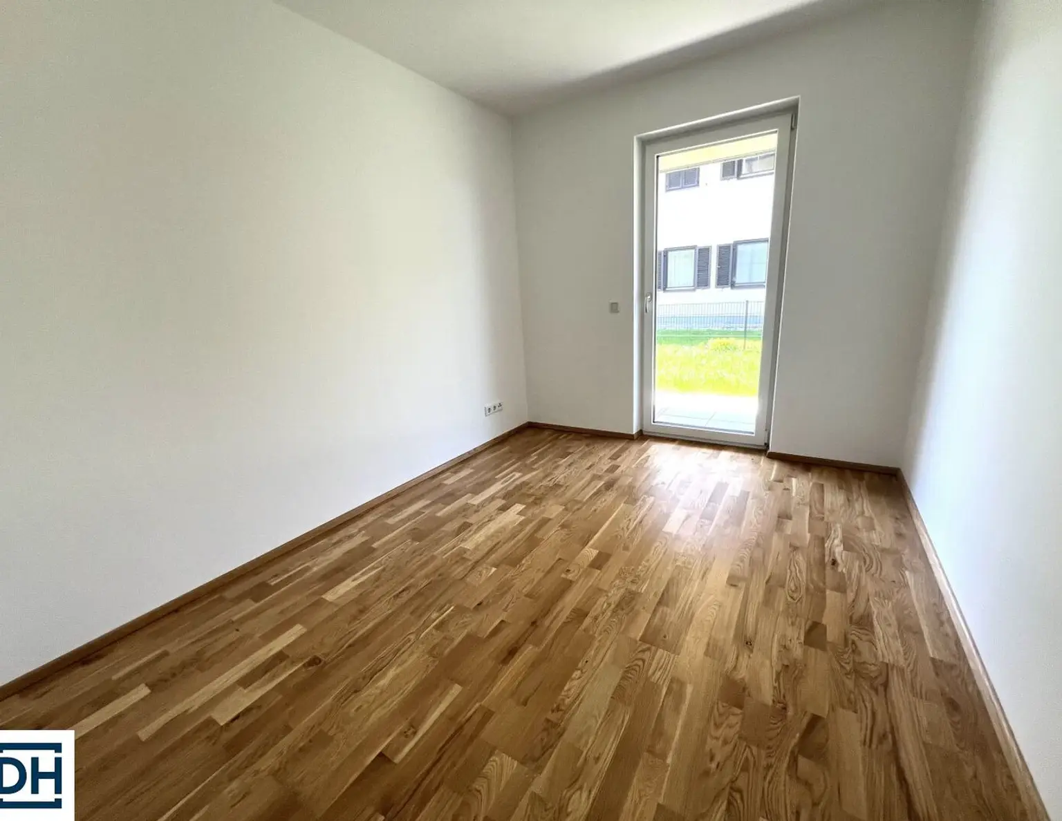 Moderne Gartenwohnung in Anthering - Neuwertig und zentral