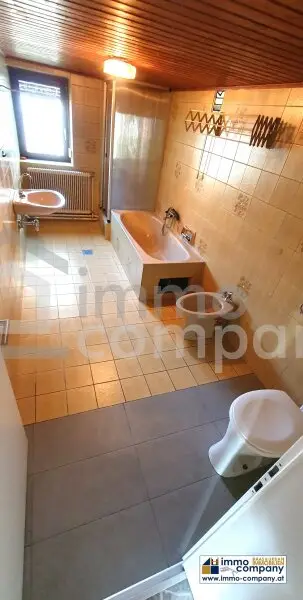 Selbstversorger ..... Haus mit Acker und großen Nebengebäuden in Ortsrandlage