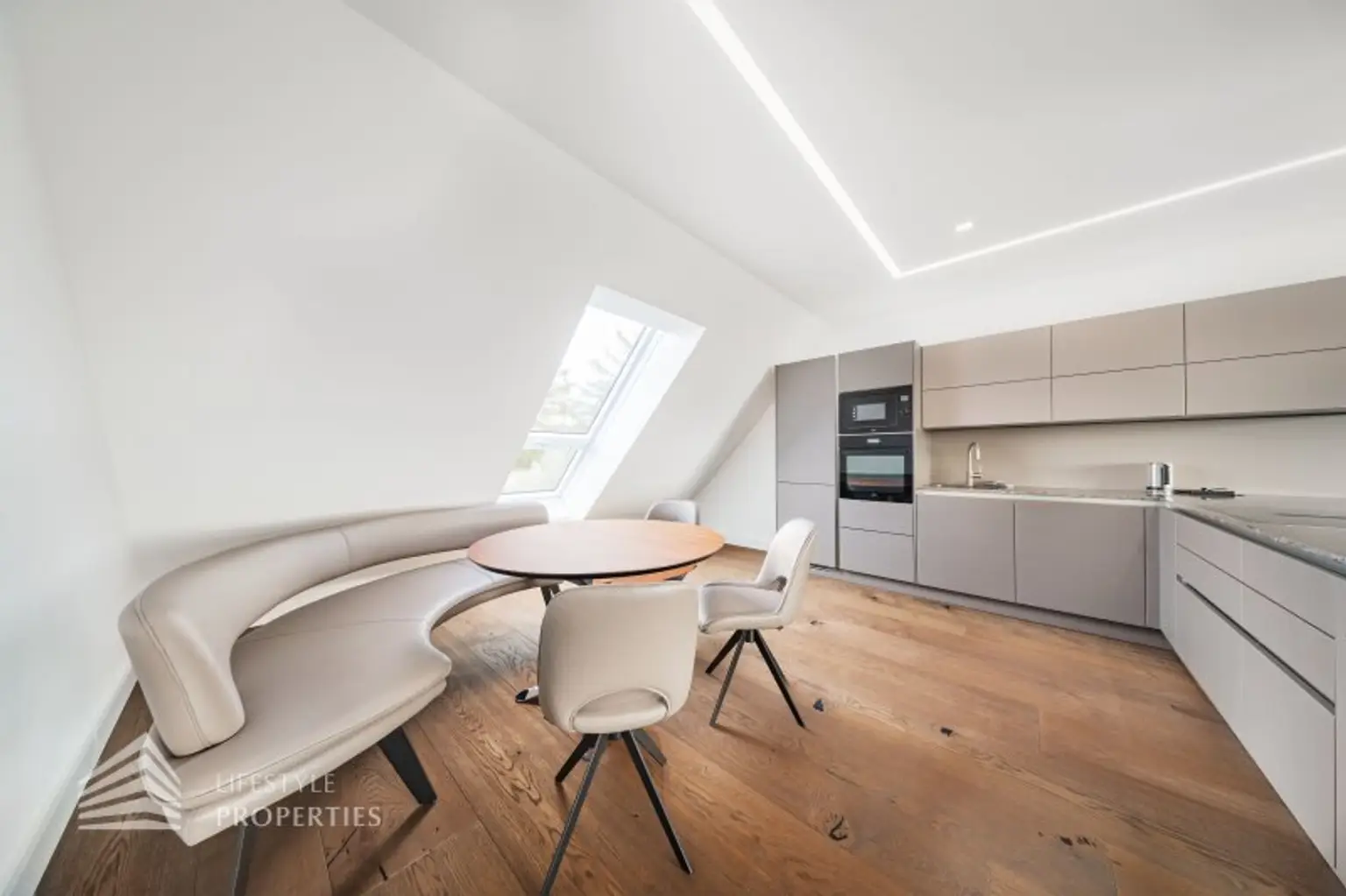 Grandiose Luxusvilla mit Pool - Ihr Rückzugsort Nähe Wienerberg