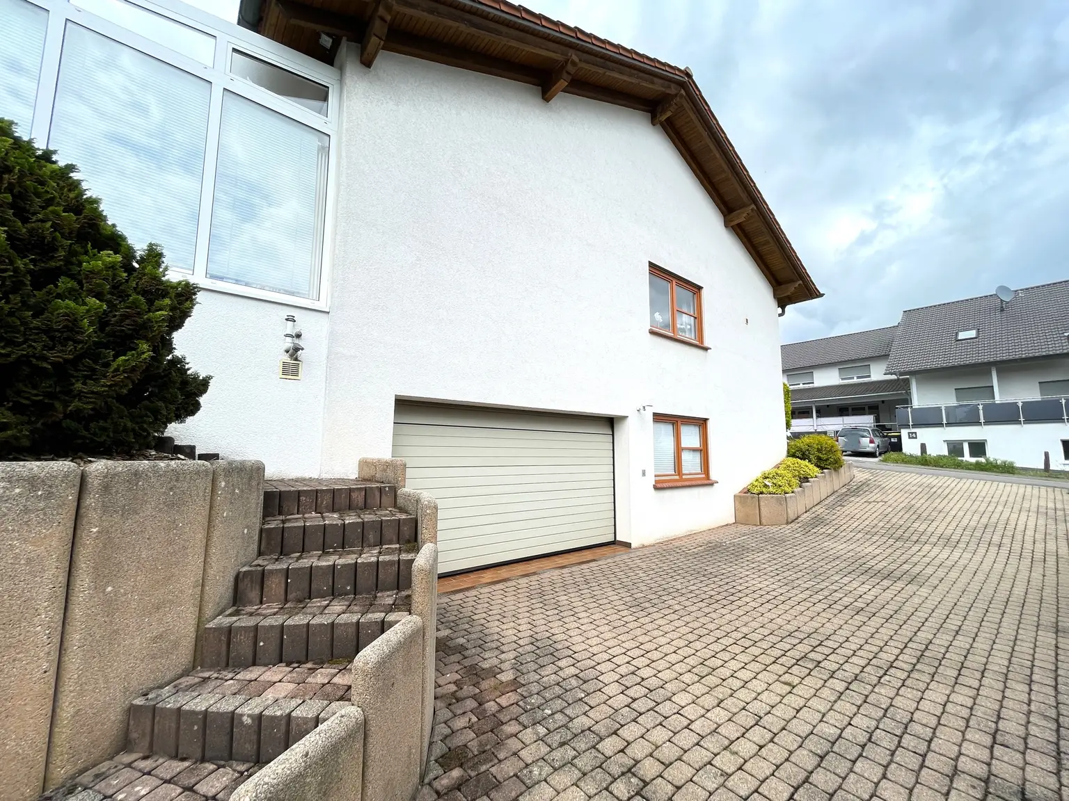 Garagenzufahrt