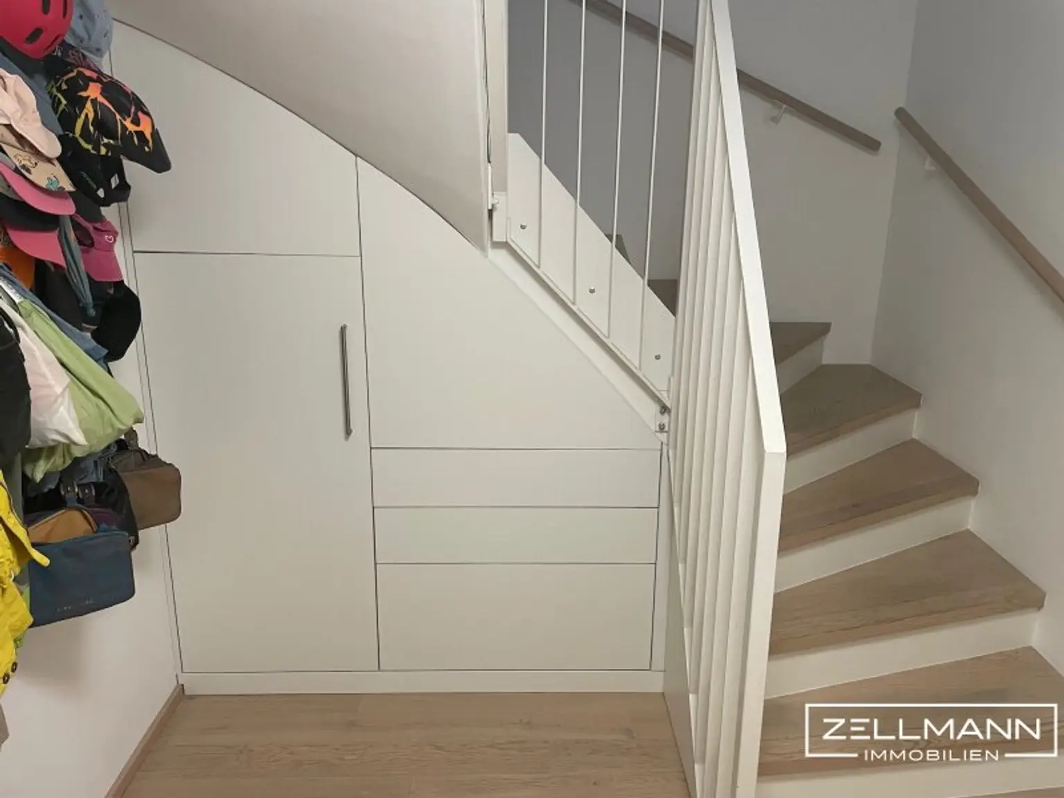 „Wohnen mit Stil: 3-Zimmer-Maisonette plus Tiefgarage“ | ZELLMANN IMMOBILIEN