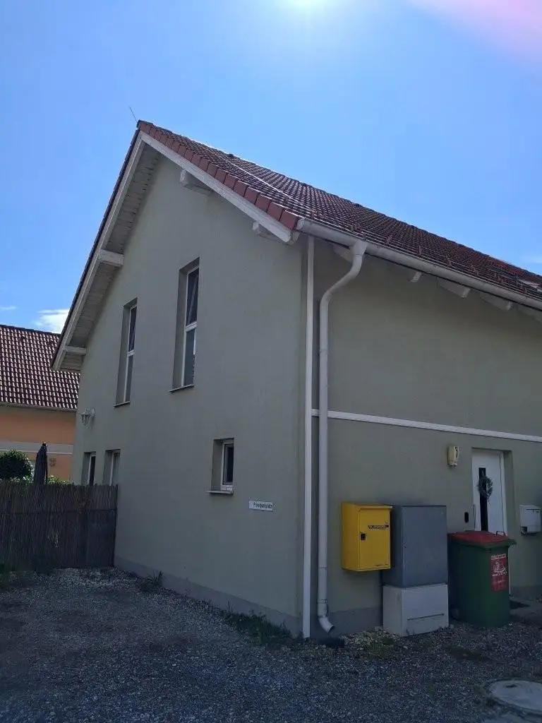 "Glückstreffer - Reihenhaus mit Garten in Deutsch Wagram"
