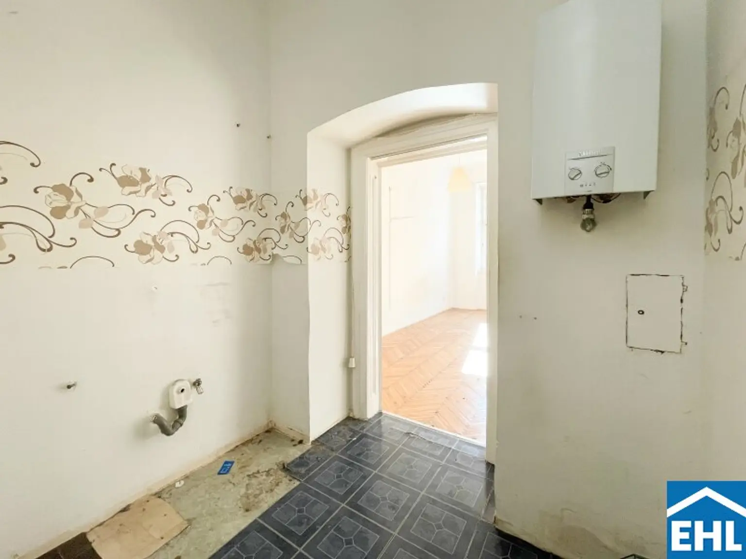 Altbauwohnung mit Gestaltungsspielraum in gefragter Lage
