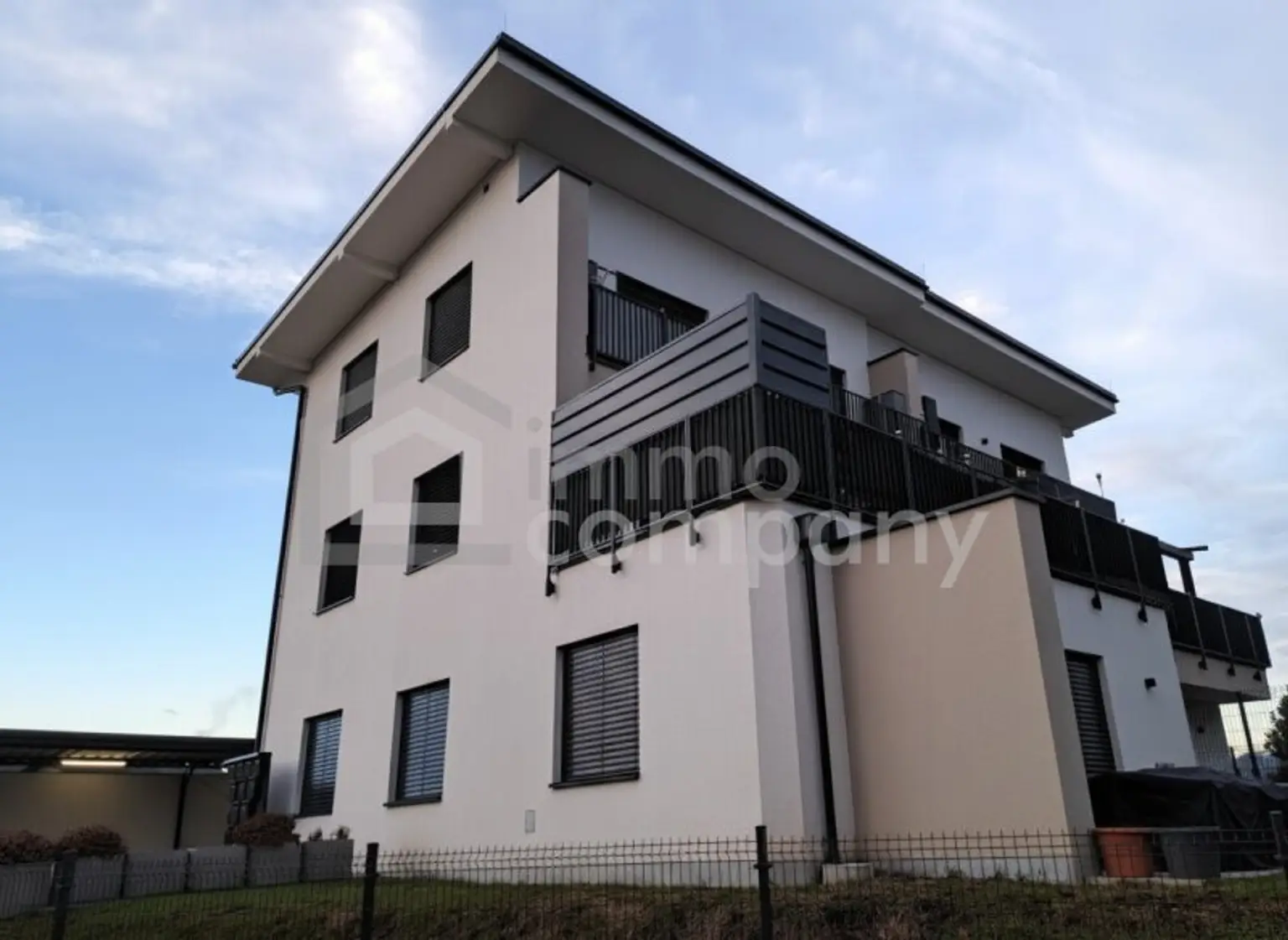 Exklusives Penthouse mit 3 Terrassen und 2 Stellplätzen in Wildon - Luxuriöses Wohnen im Grünen für 349.000,00 €!