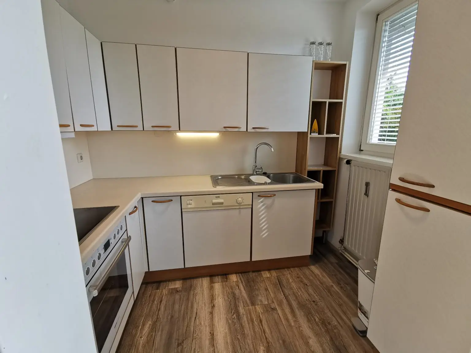 Charmante 2-Zimmer-Wohnung mit Balkon im Grünen