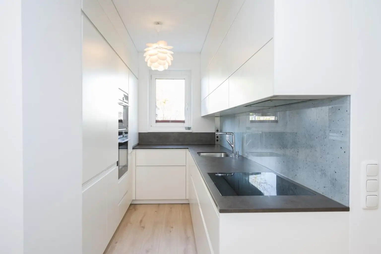 Einziehen & Wohlfühlen – hochwertiges Reihenhaus mit Garten, Terrasse, Keller und zwei TG-Stellplätzen im Zentrum von Steyr!