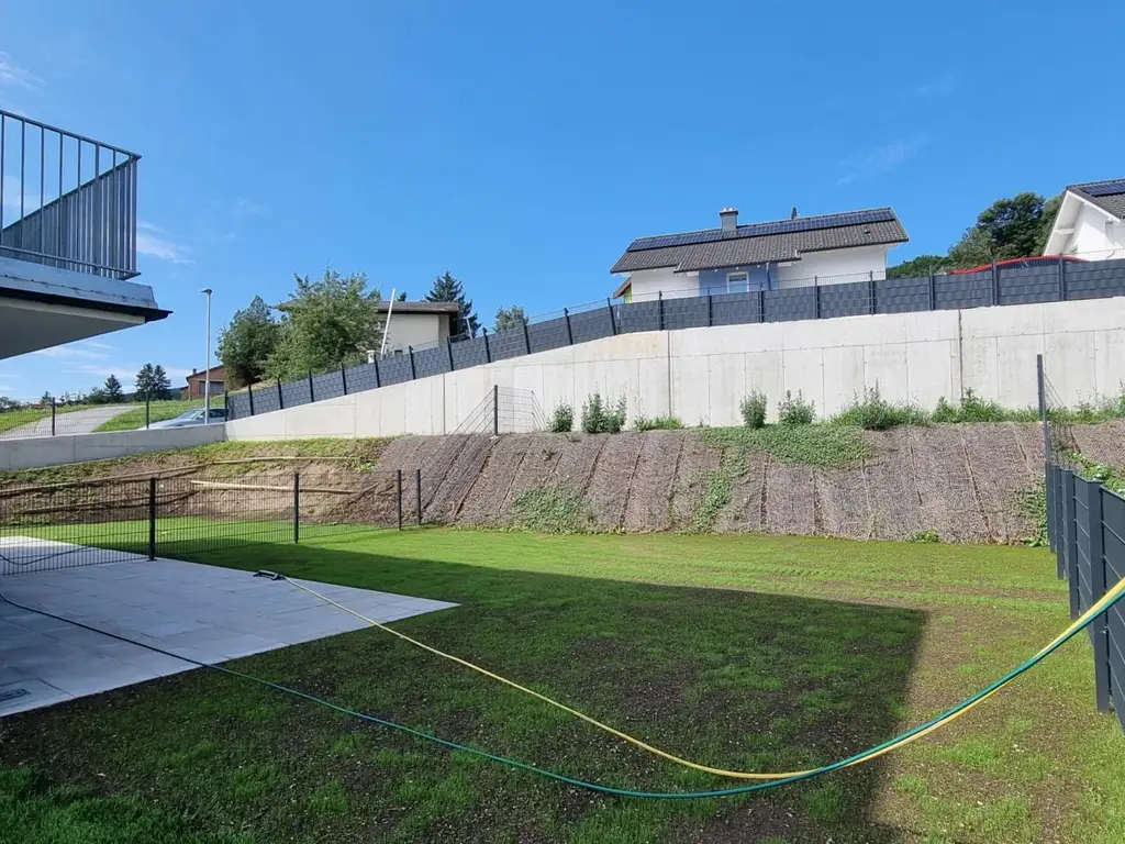GARTENWOHNUNG - ERSTBEZUG IN SONNIGER RUHELAGE