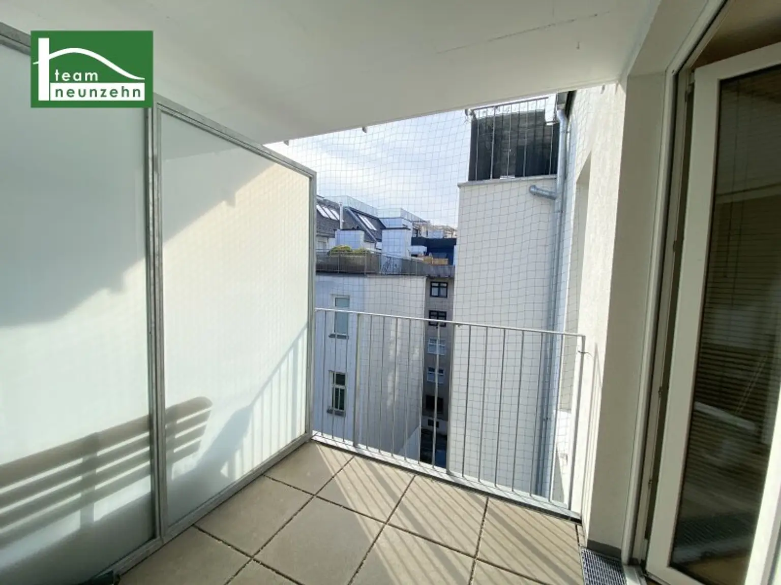 Innenhof-Wohnung mit top Grundriss und Balkon nahe U6 und S-Bahn Handelskai! Ab November 2025