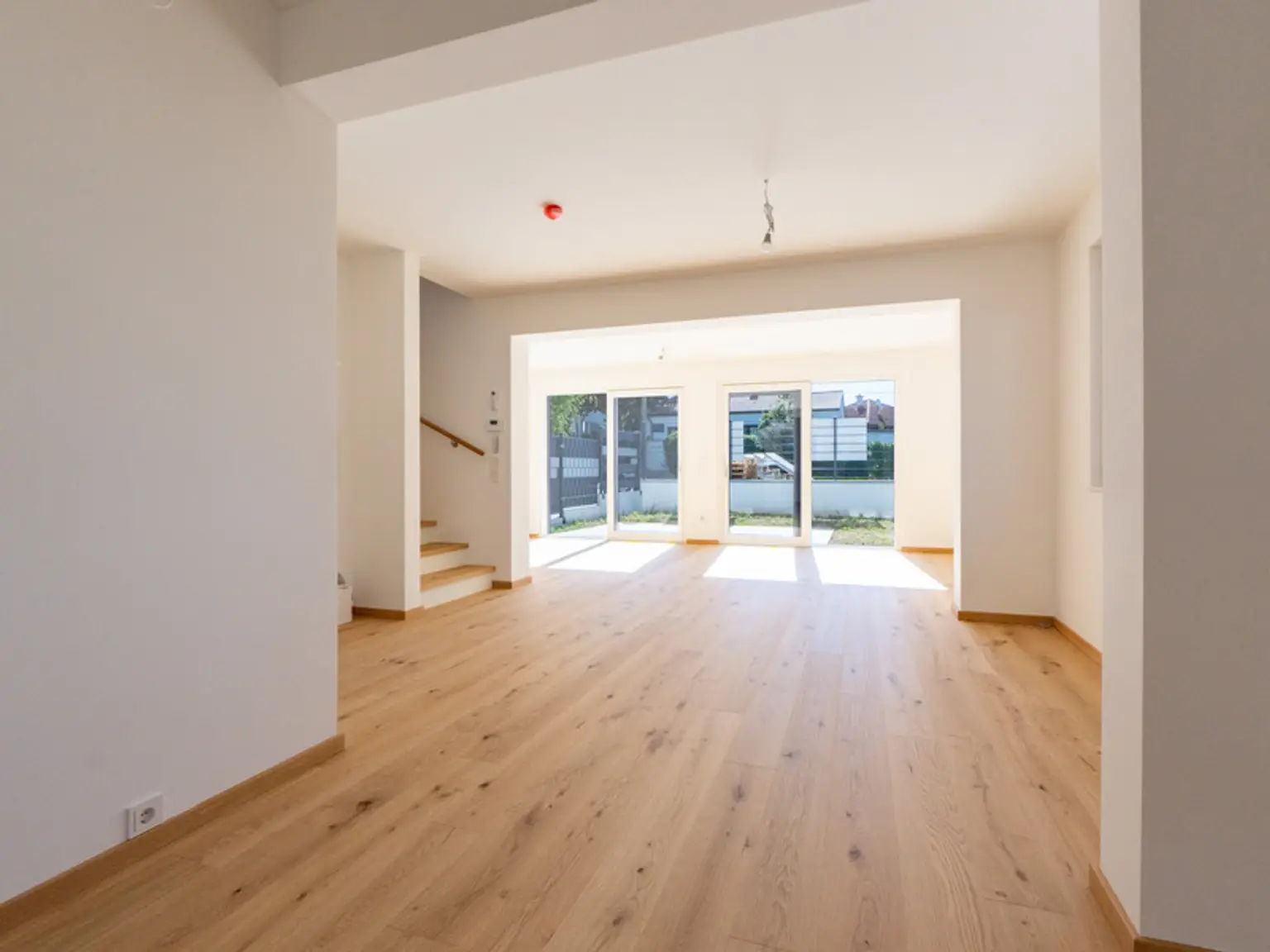 1220, Arminenstraße, Nur 200 m Luftlinie zur unteren Alten Donau, Einzelhaus