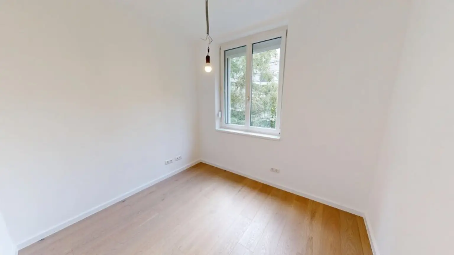 Seltene, hofseitige 3-Zimmer-Wohnung in toller Lage - Erstbezug nach Sanierung