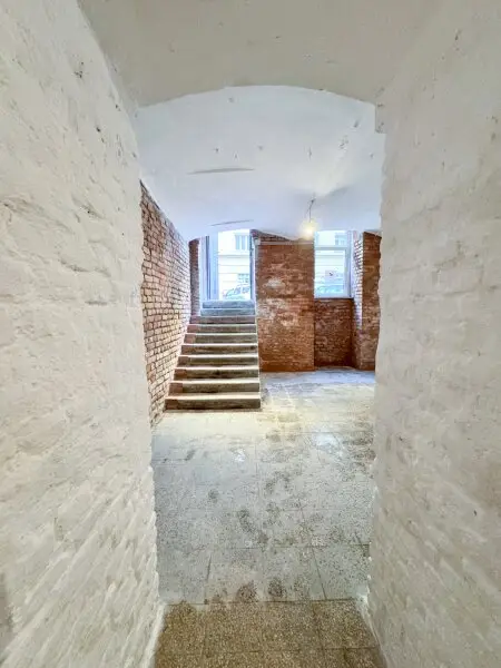 PROVISIONSFREI! Lager / Magazin mit 45 m2 Nutzfläche und Strassenzugang zu vermieten Nahe Erdbergstrasse / Schlachthausgasse!