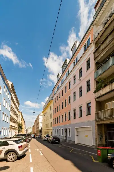 2 Zimmer Wohnung im 3. Liftstock in sehr guter Lage