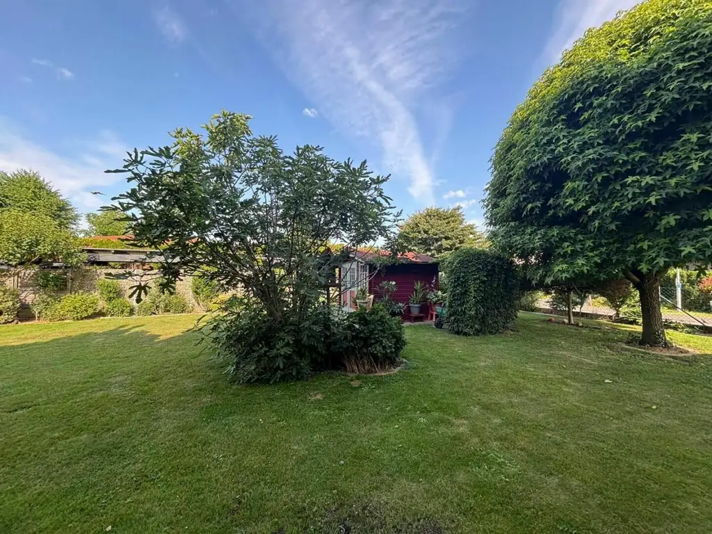 **RARITÄT**Einzigartiges Haus in BESTLAGE in unmittelbarer Nähe zur Therme**parkähnlicher Garten**Wintergarten**Nebengebäude mit Fitness**uvm ...!**