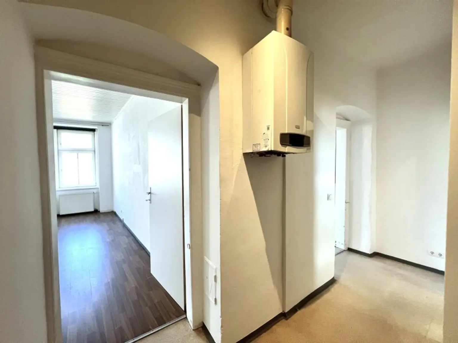 Arbeiter- oder Studentenwohnung in zentraler Mödlinger Lage - nahe Bahnhof - unbefristet (!)