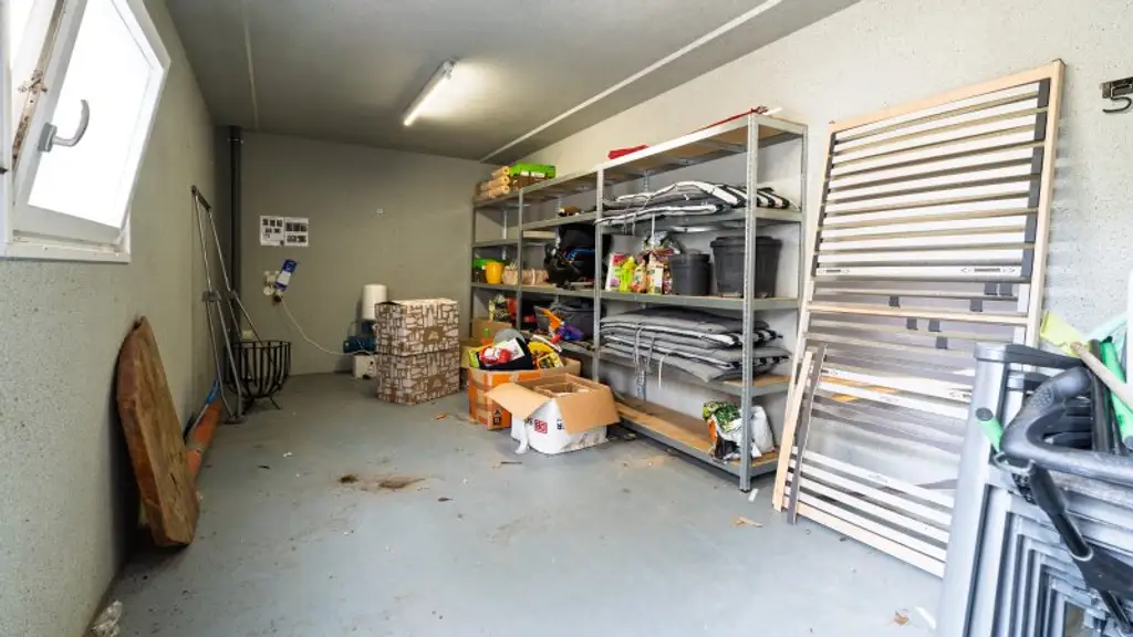 Charmantes Einfamilienhaus mit Nebengebäude und Doppelcarport – Ihr neues Zuhause wartet!