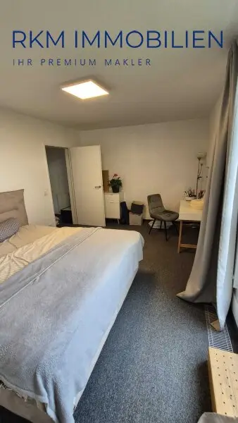 Schlafzimmer 1