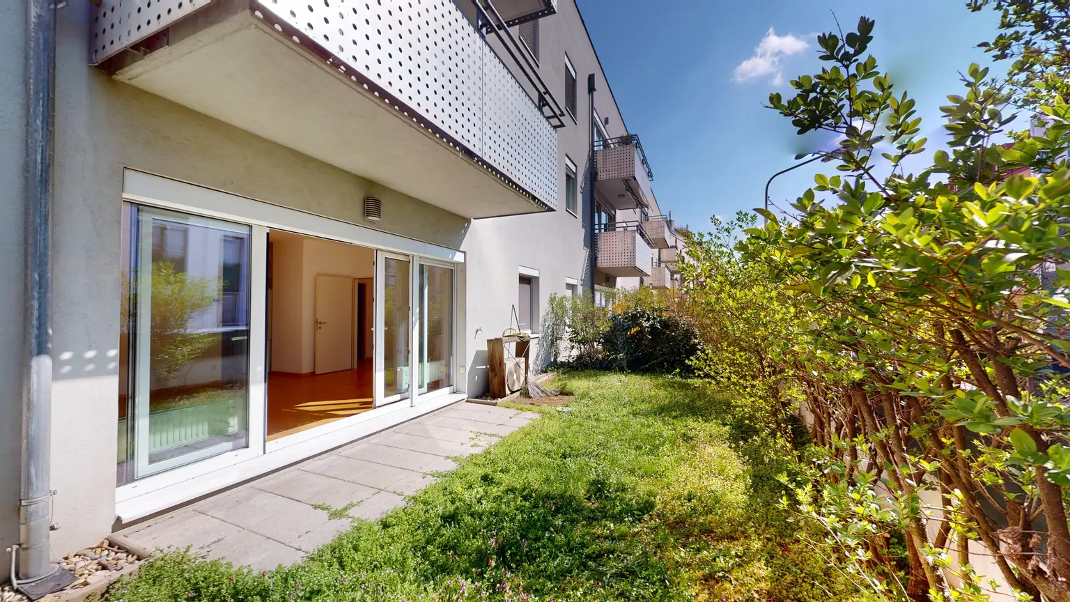 Döblinger Hauptstraße I Gartenwohnung mit Garage und Pool