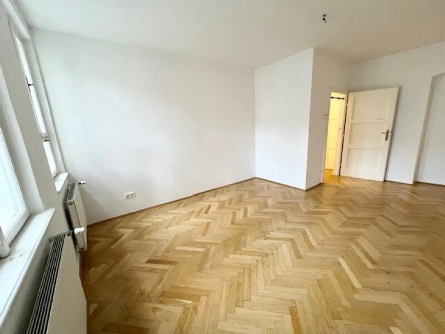 Charmante 147m2 Altbau-Maisonette in Gersthof – 4 Zimmer, Terrasse & idyllischer Allgemeingarten!