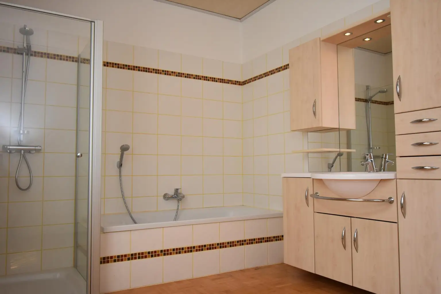 Badezimmer im Erdgeschoß