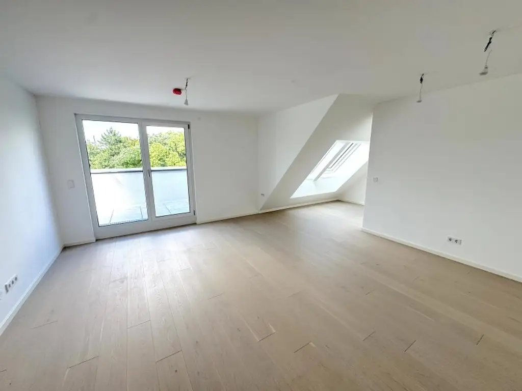 EIGENGRUND NÄHE ALTE DONAU – FREIFLÄCHEN - LUFTWÄRMEPUMPE – KELLER – GARAGE – U-BAHN!