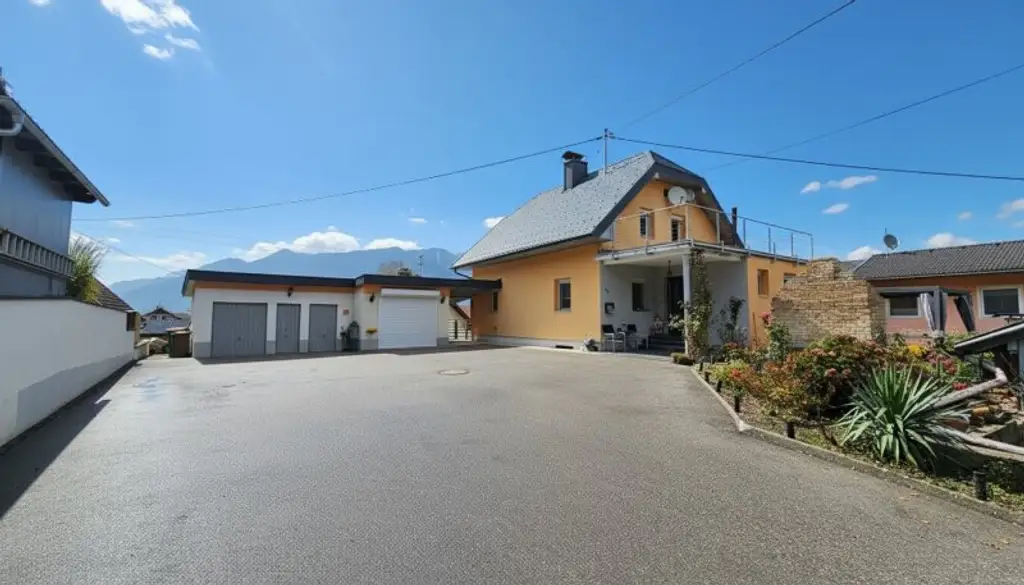 Traumhaftes Einfamilienhaus in Baldramsdorf: Platz für Familie und Freizeit!