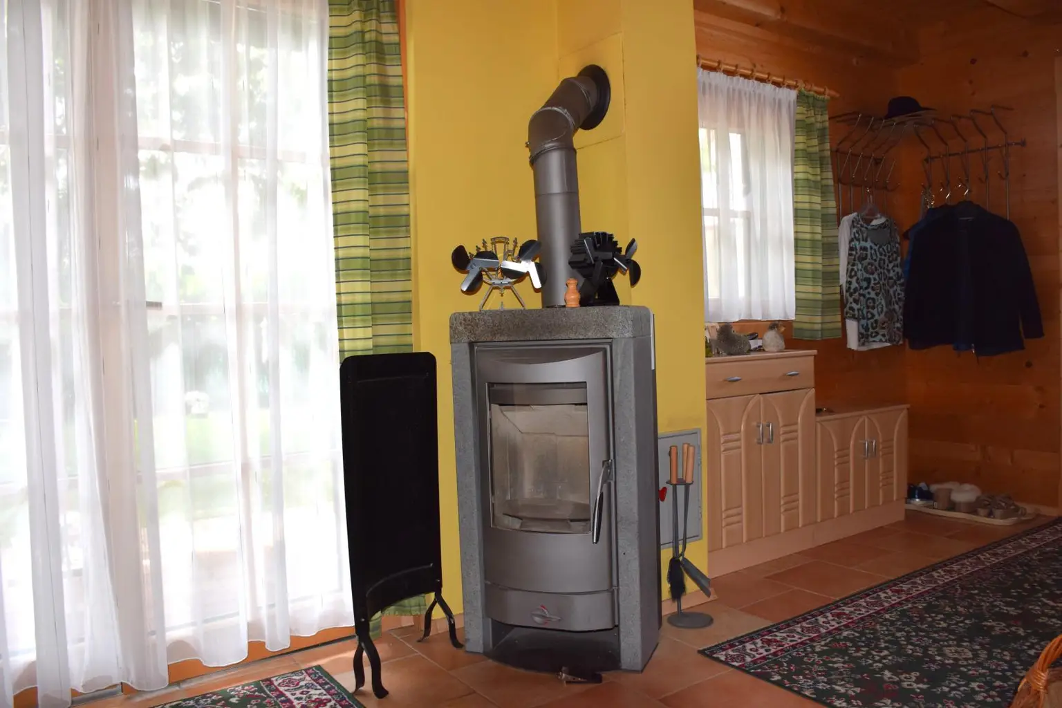 Holzkamin Wohnzimmer EG
