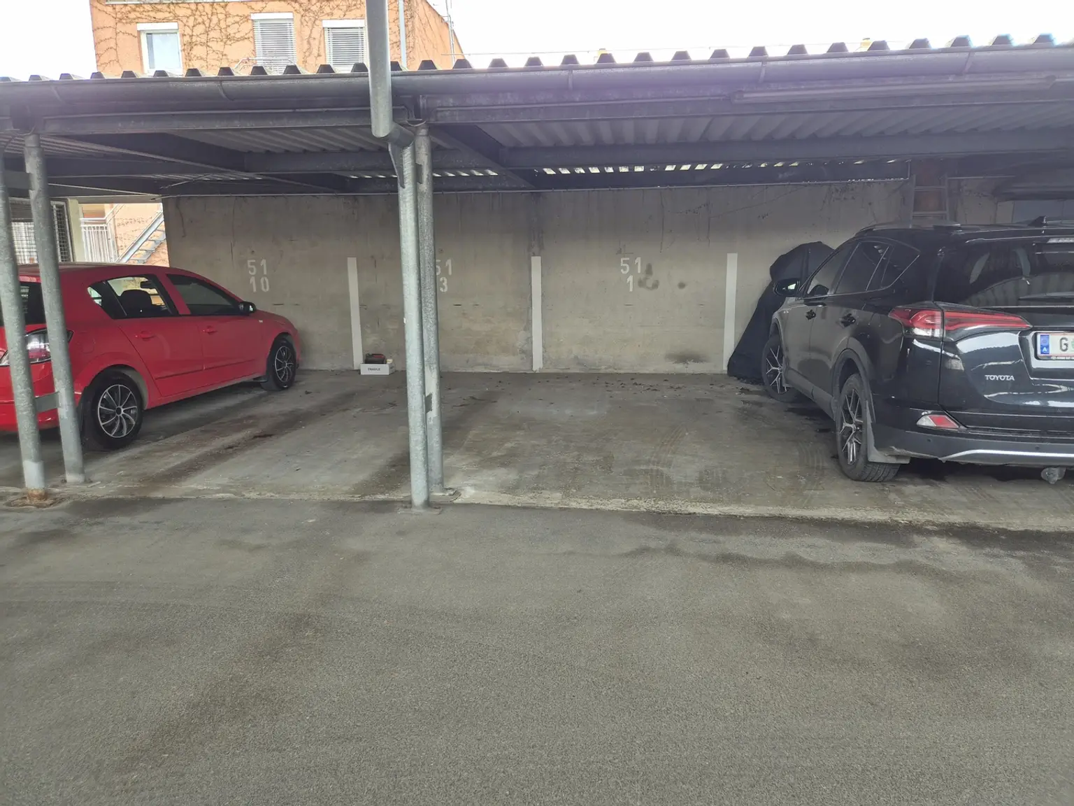 Carport-Stellplatz