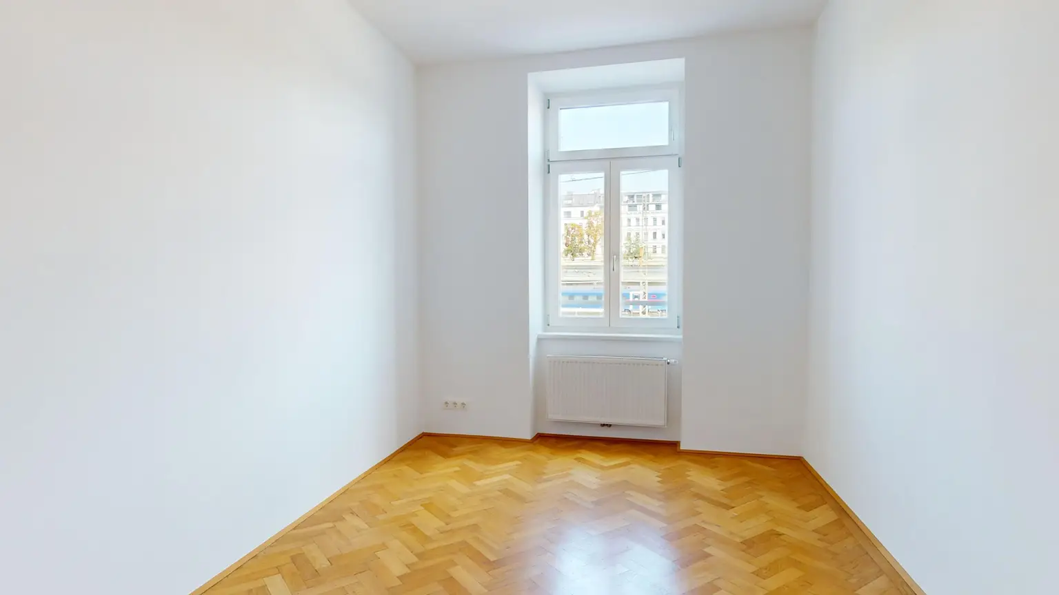 Zwölfergasse: Helle Loggiawohnung beim Westbahnhof - gute Raumaufteilung - hervorragende Verkehrsanbindung