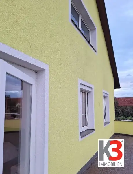 K3 - TOP GELEGENHEIT! Wunderschönes großes Wohnhaus mit großem Garten. Elegante und hochwertige Ausstattung. Ruhige Lage. Großer Keller mit Werkausstattung. Preis reduziert.