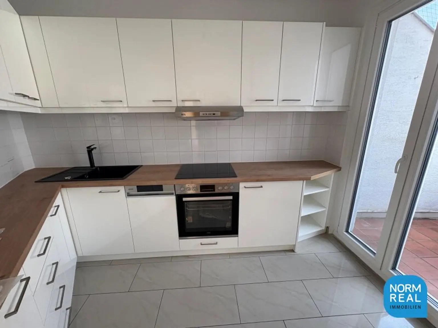 Dachgeschosswohnung mit Terrasse Nähe Oper
