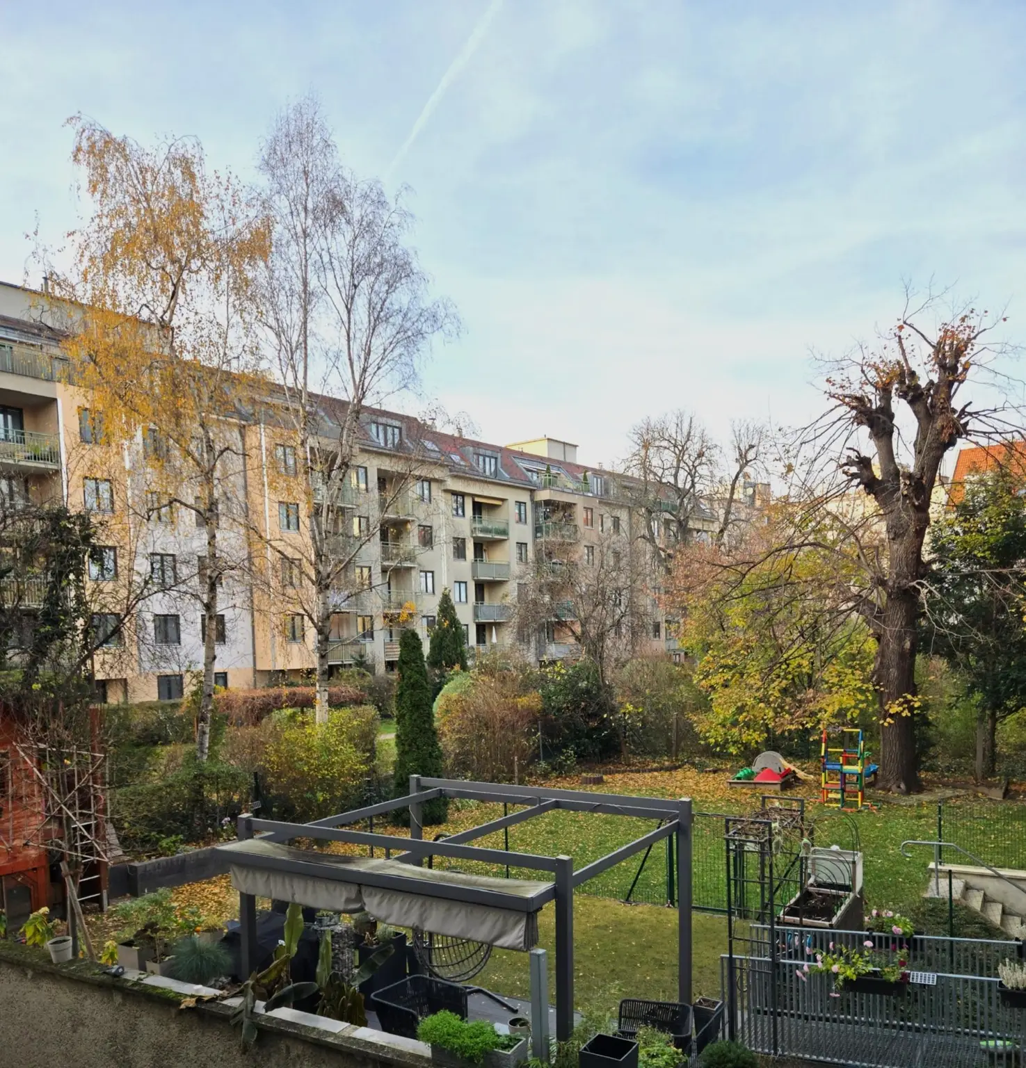 Fenster-Ausblick von der Wohnung