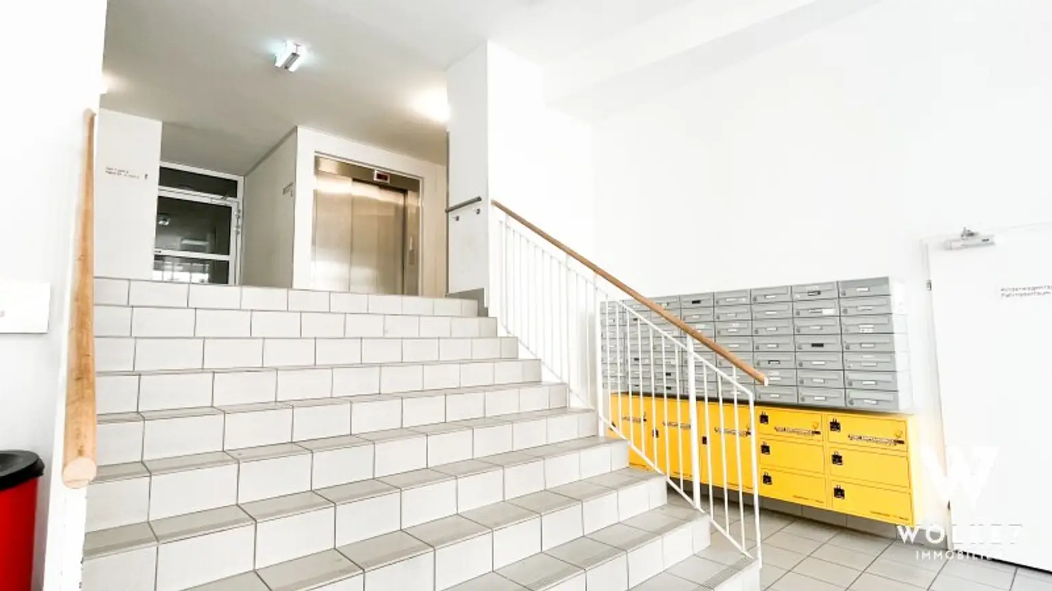 Helle und ruhige 4-Zimmer-Maisonette mit Loggia in Neubau I Nähe Donau