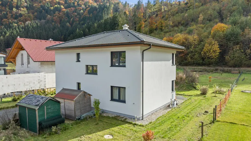 Modernes Fertighaus mit großem Grundstück in Sachsenburg